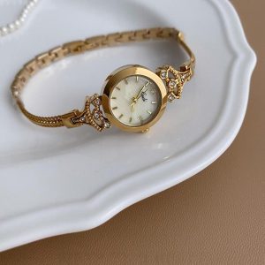GEDI 62001 Women’s Waterproof Watch (Golden Color)